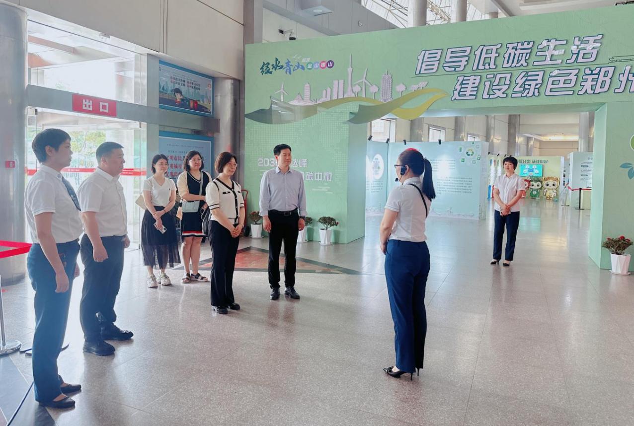 重庆科技馆曾令岚一行到郑州科技馆调研