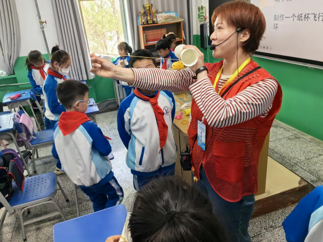 “筑梦航天”主题科普活动丨郑州科技馆走进酒泉东风小学