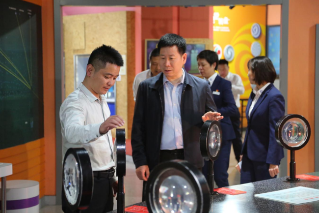 内蒙古通辽科技馆到郑州科技馆调研