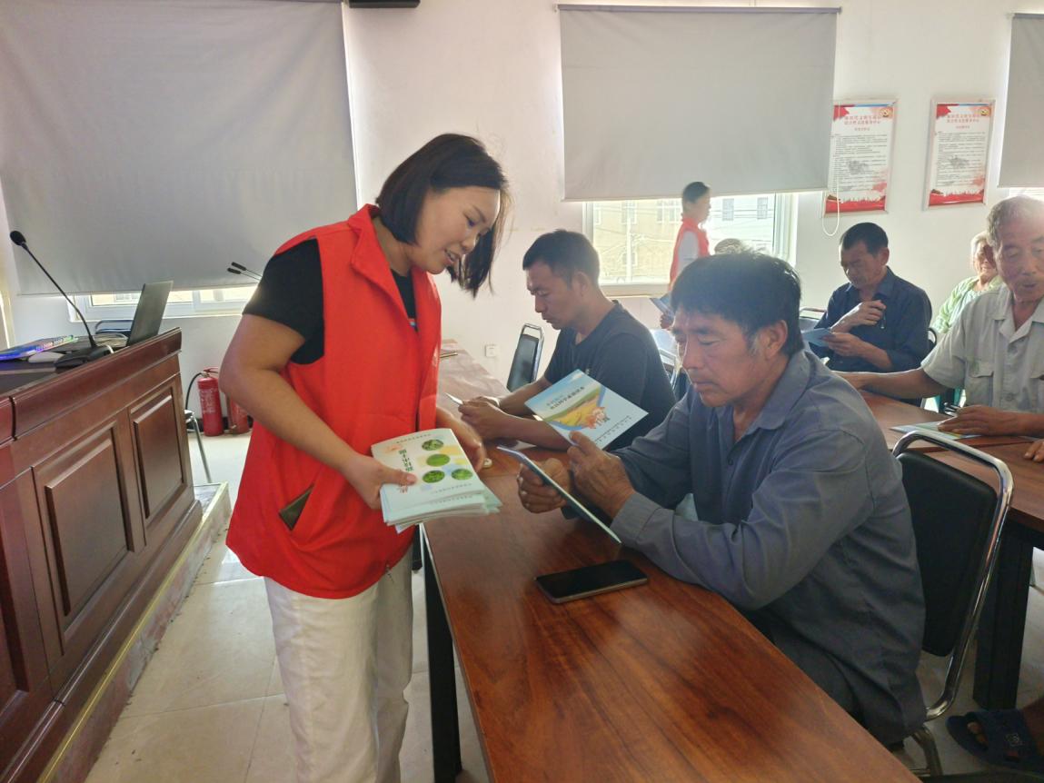 中牟县科协开展“四送一助力”科技助农志愿帮创活动