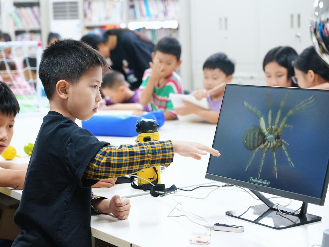 “AI+科技，点燃未来科学梦”科普进社区活动成功举办