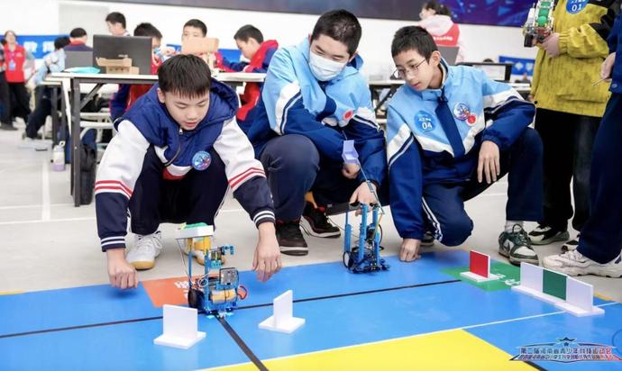 科创少年逐梦赛场 